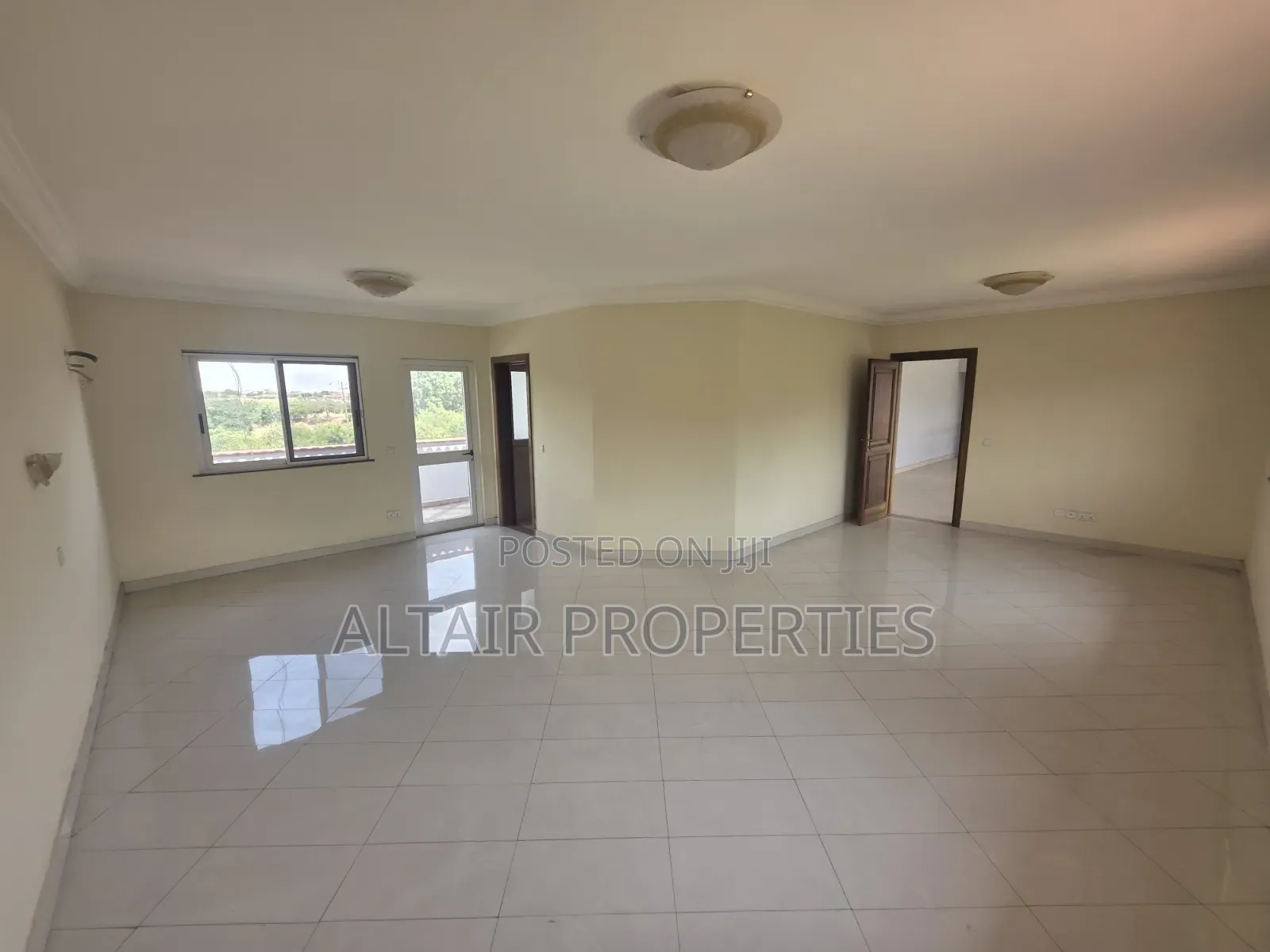4bdrm House in Accra Metropolitan for sale
