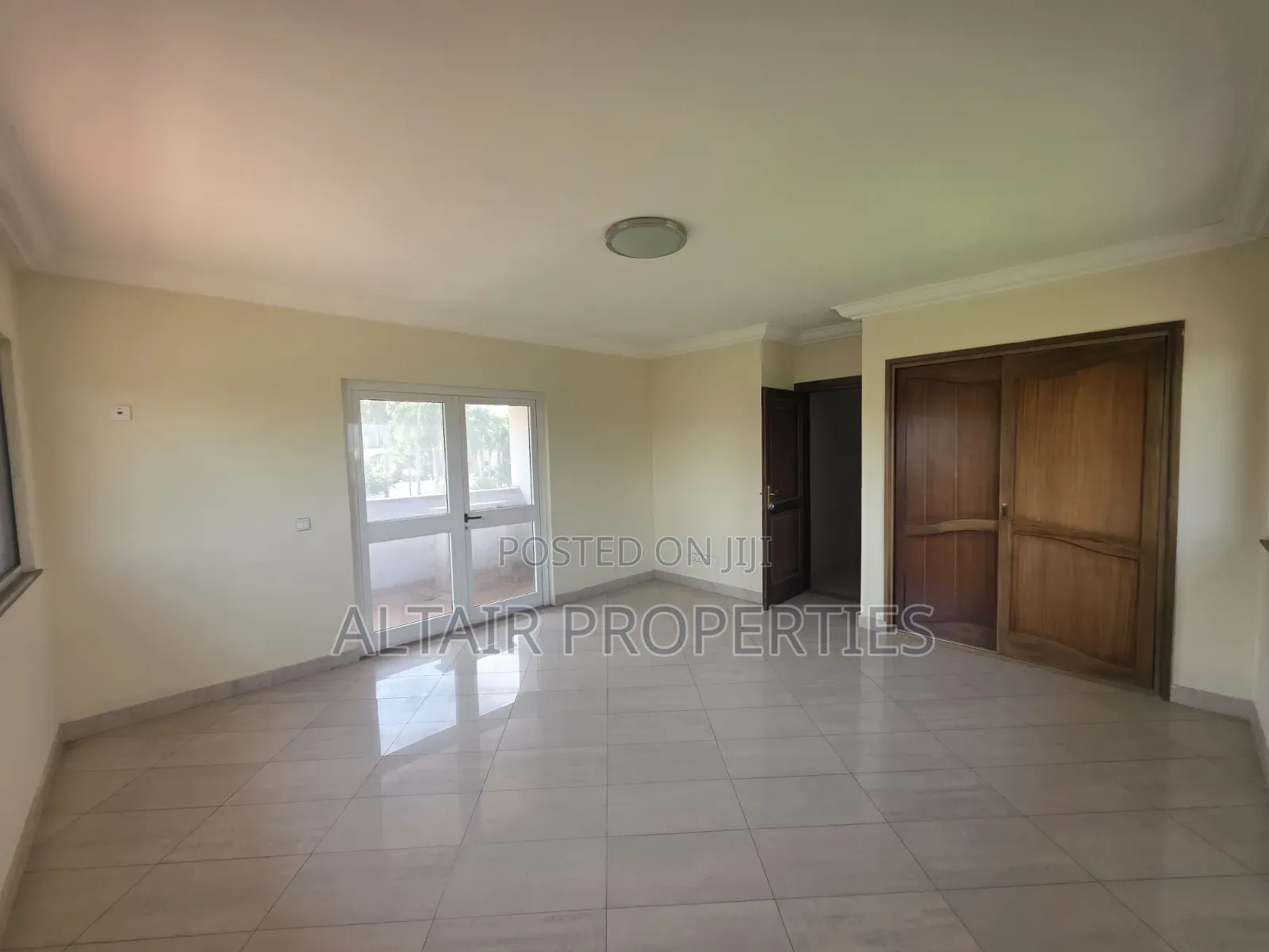 4bdrm House in Accra Metropolitan for sale