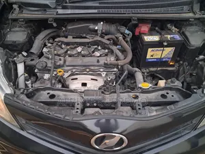 Toyota Vitz 1.3 FWD 3dr 2013 Black