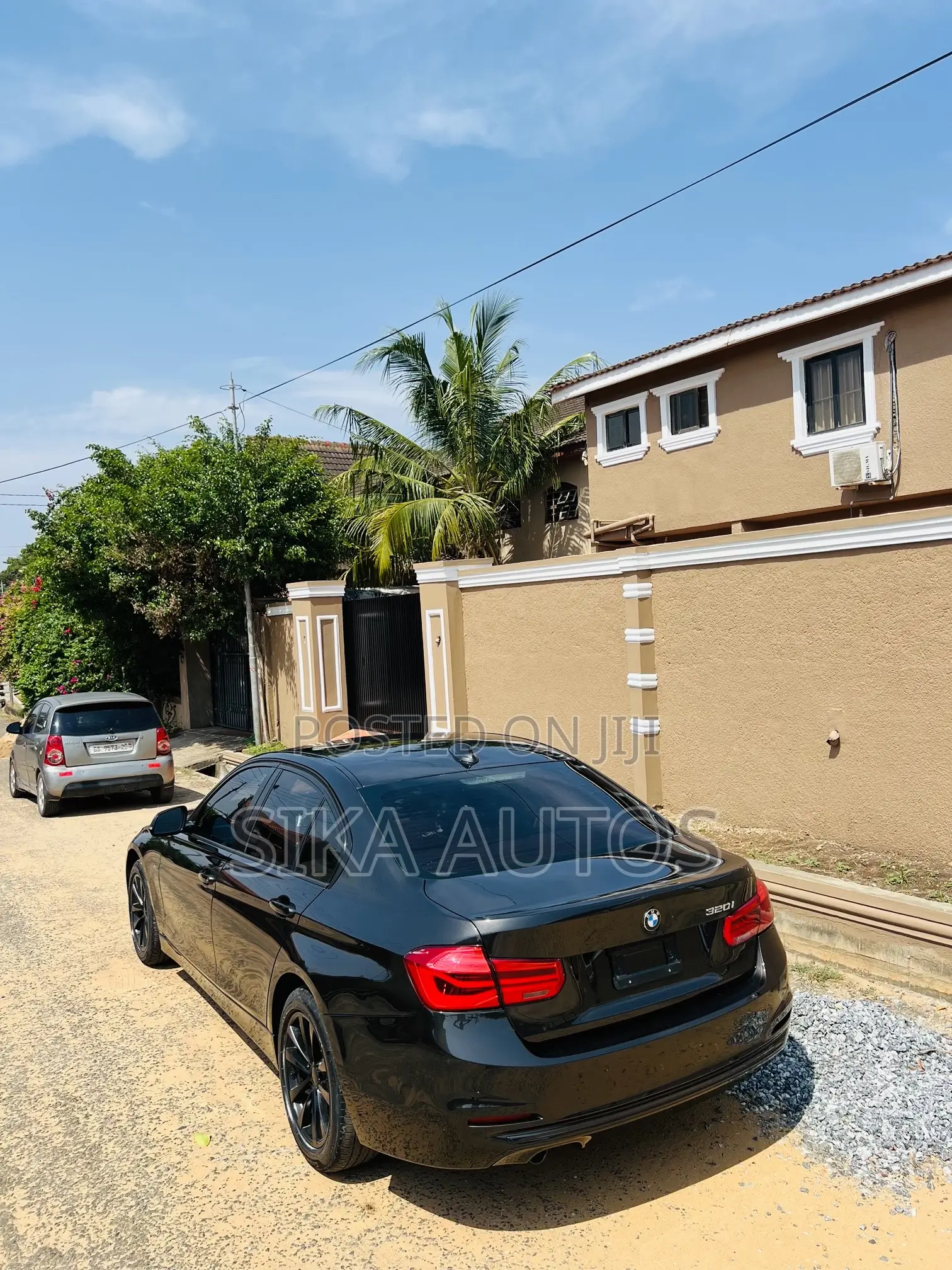 BMW 330i 2016 Black