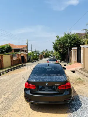 BMW 330i 2016 Black