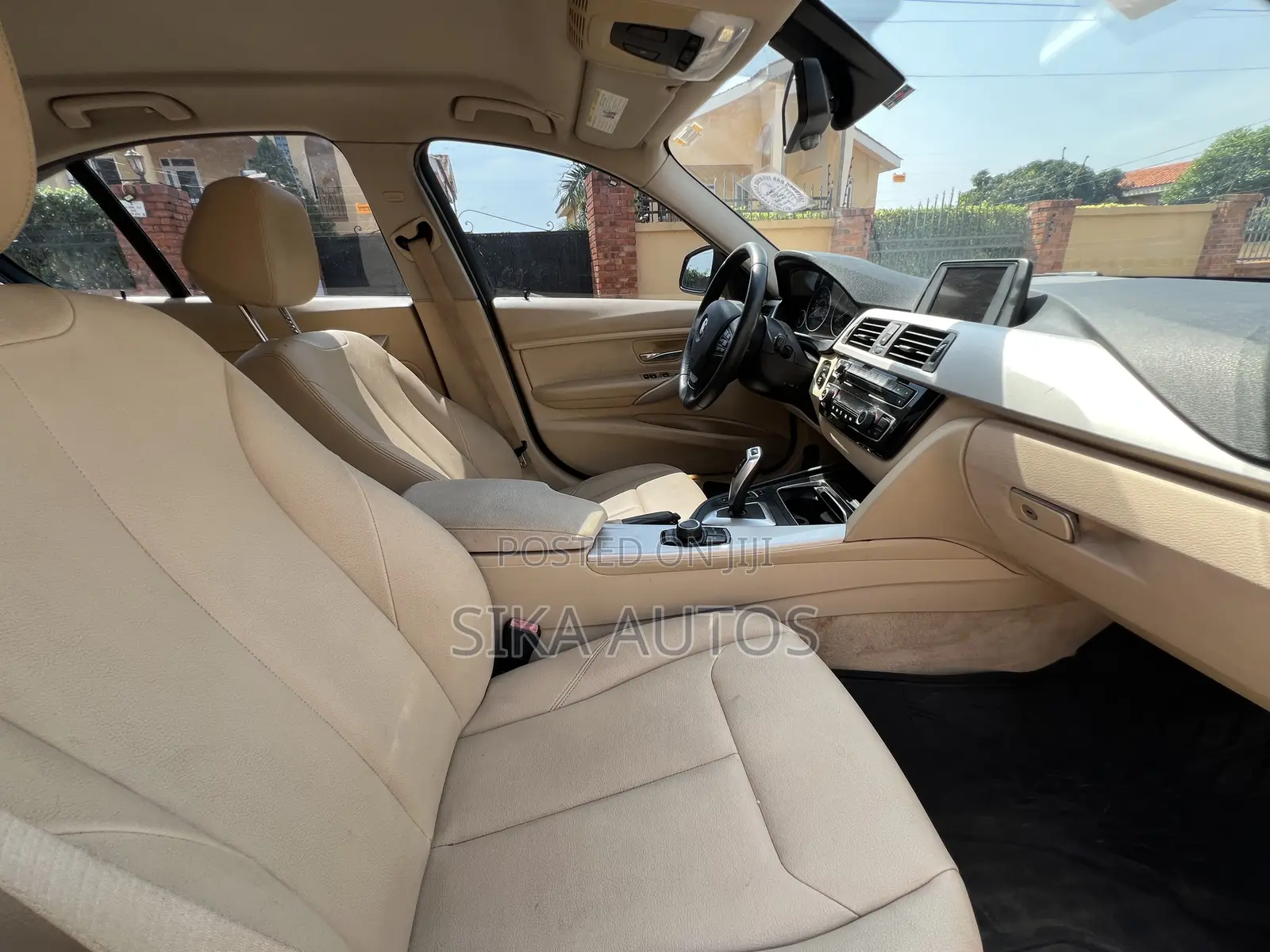 BMW 330i 2016 Black