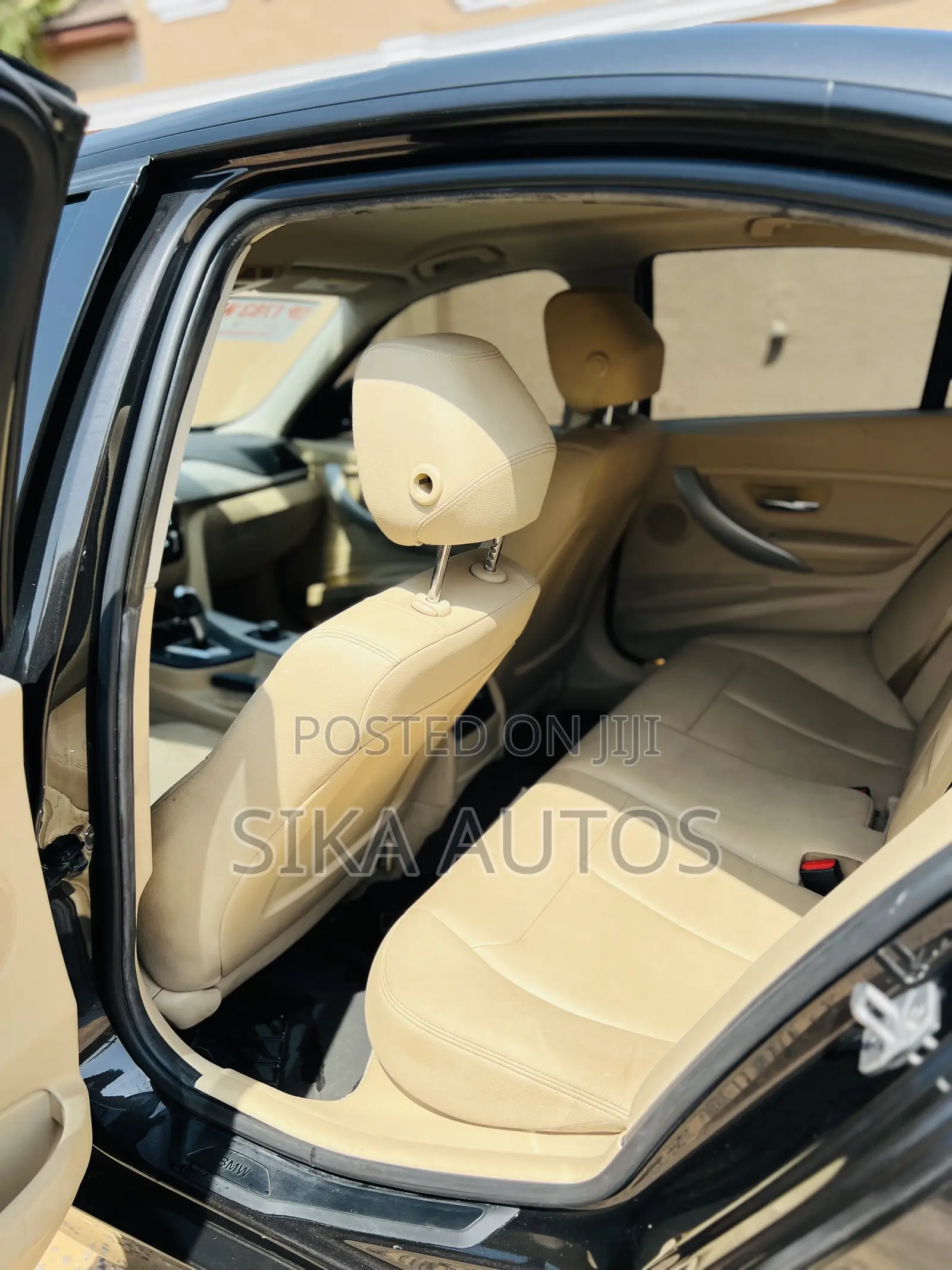 BMW 330i 2016 Black