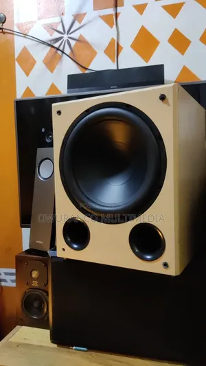 Massive Dream Acoustics 12"Subwoofer 440W Peak / 220W RMS Powered Bass