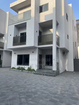 4bdrm Townhouse / Terrace in Unique Key Agency, East Legon for rent