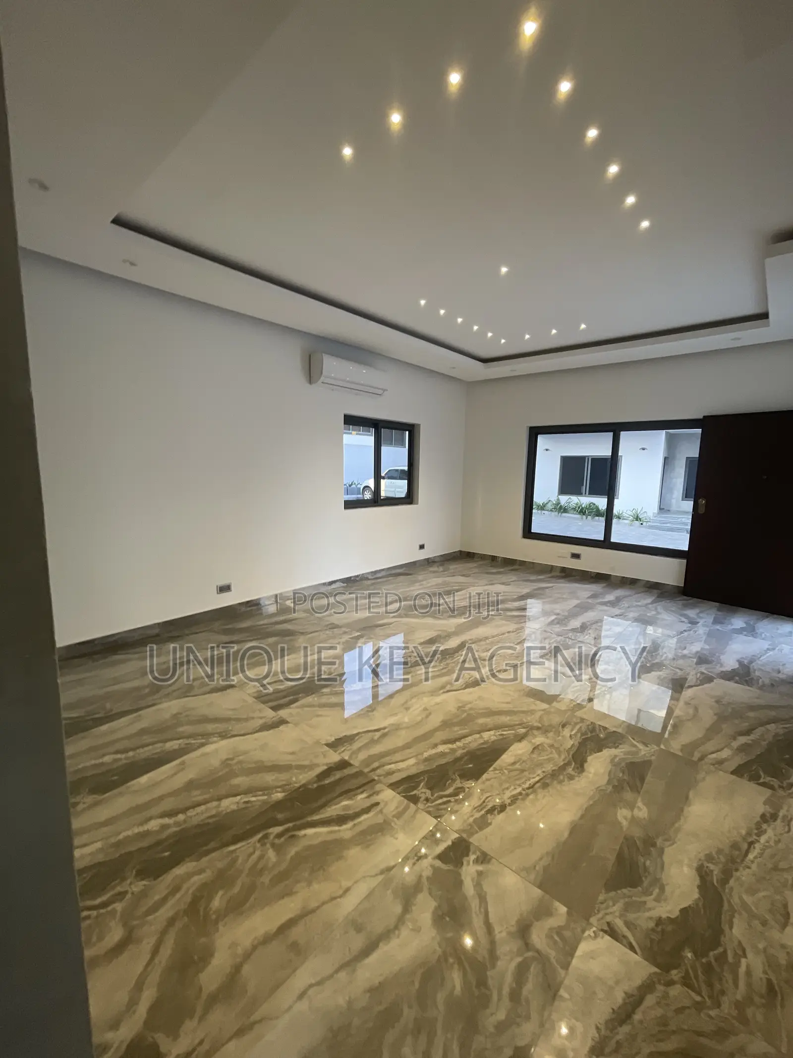 4bdrm Townhouse / Terrace in Unique Key Agency, East Legon for rent
