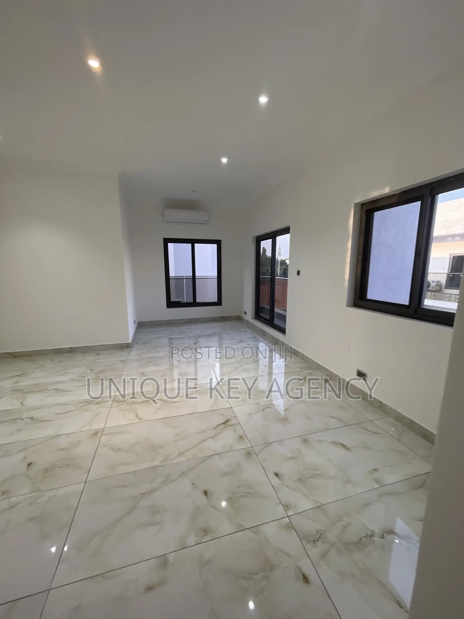 4bdrm Townhouse / Terrace in Unique Key Agency, East Legon for rent