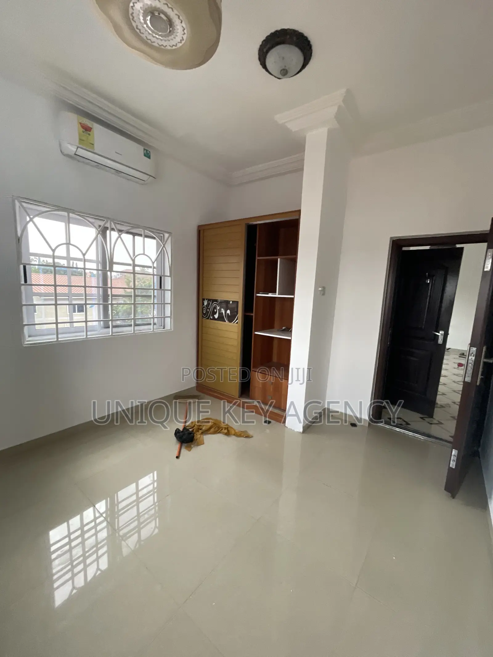 1bdrm Apartment in Unique Key Agency, East Legon for rent