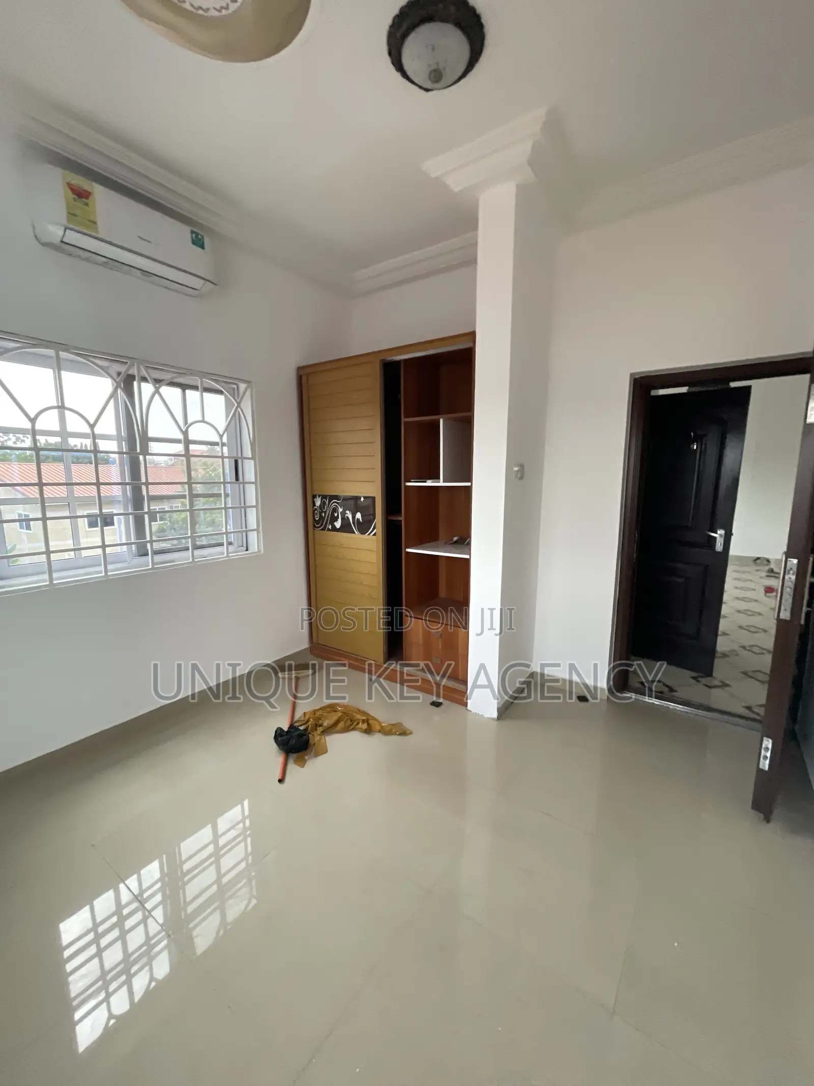 1bdrm Apartment in Unique Key Agency, East Legon for rent