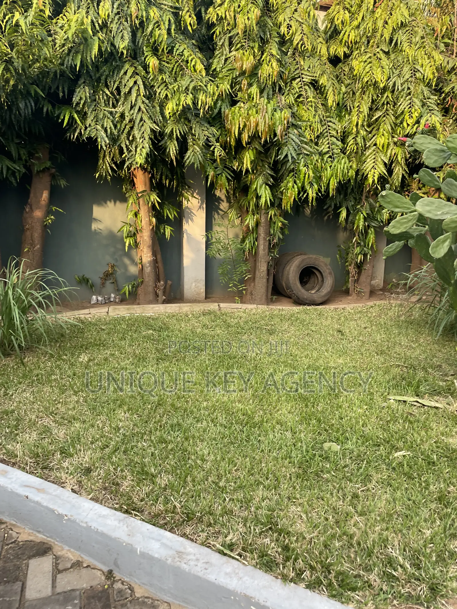 6bdrm House in Unique Key Agency, East Legon for rent