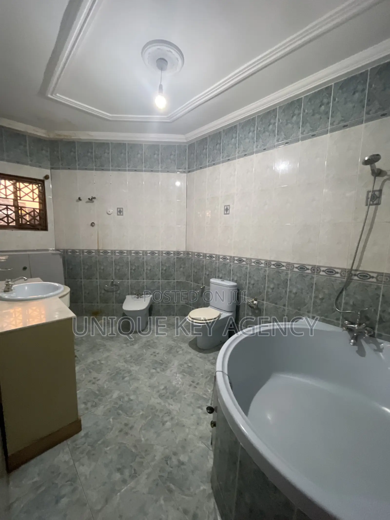 6bdrm House in Unique Key Agency, East Legon for rent