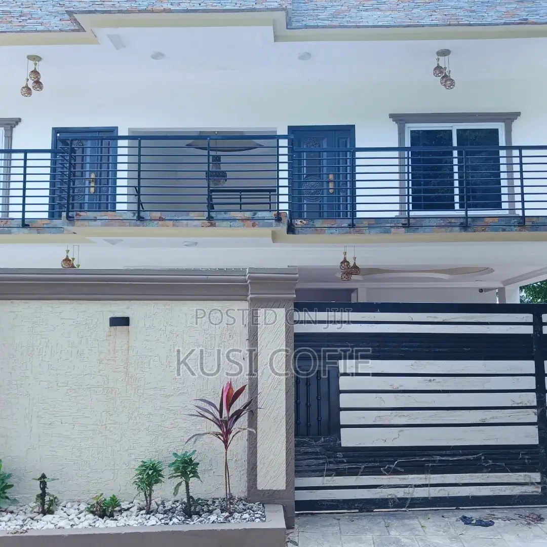 2bdrm Apartment in Papao for rent