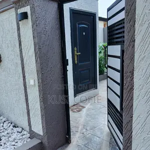 2bdrm Apartment in Papao for rent