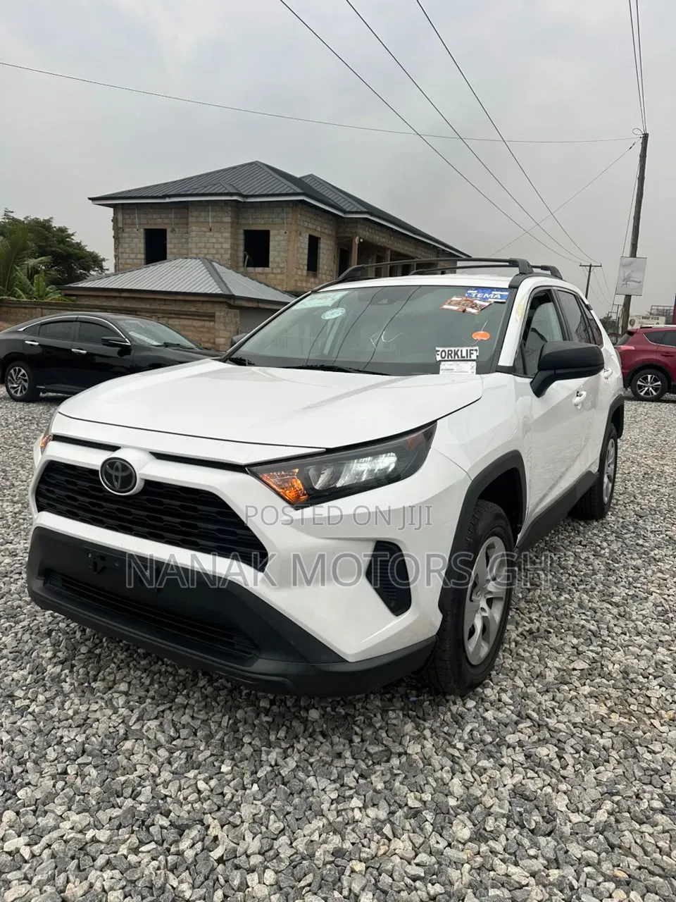 Toyota RAV4 LE 2021 White
