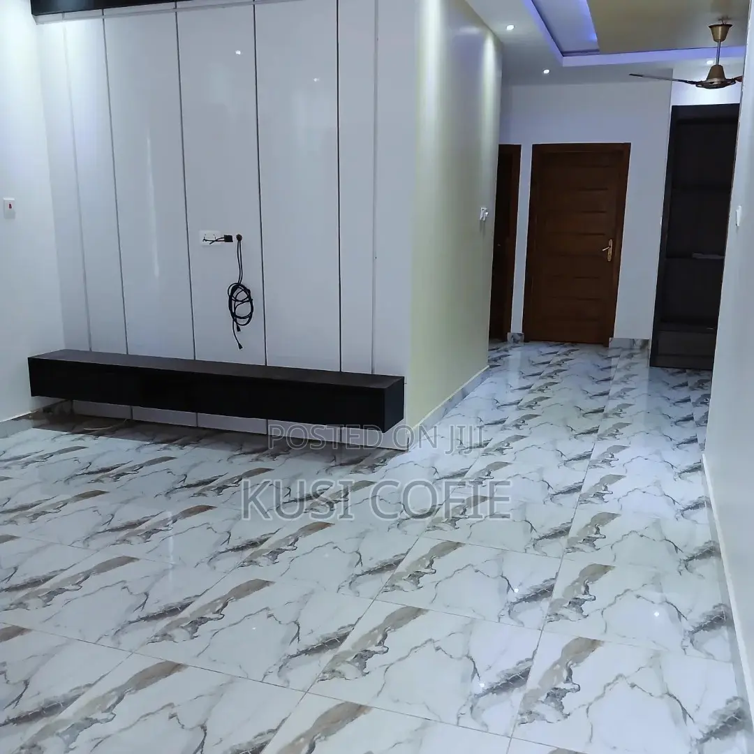 2bdrm Apartment in Papao for rent