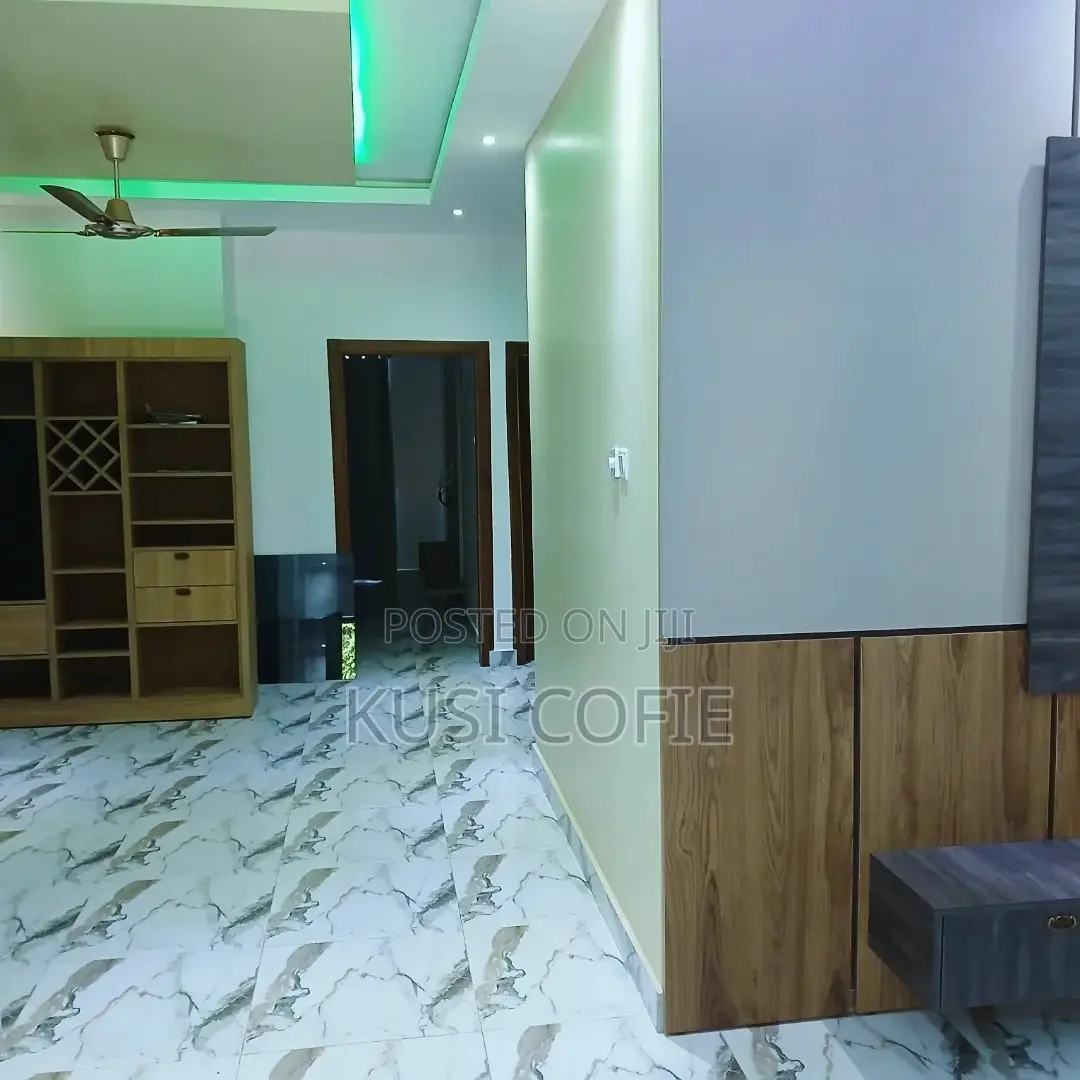 2bdrm Apartment in Papao for rent