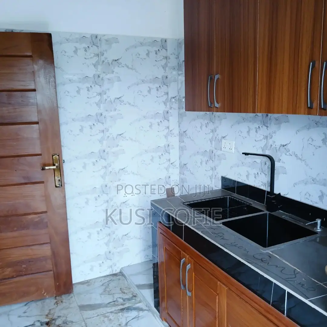 2bdrm Apartment in Papao for rent