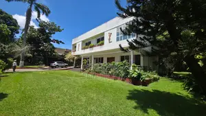 9bdrm Duplex in Airport Residential for rent