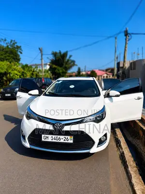 Toyota Corolla 2019 White