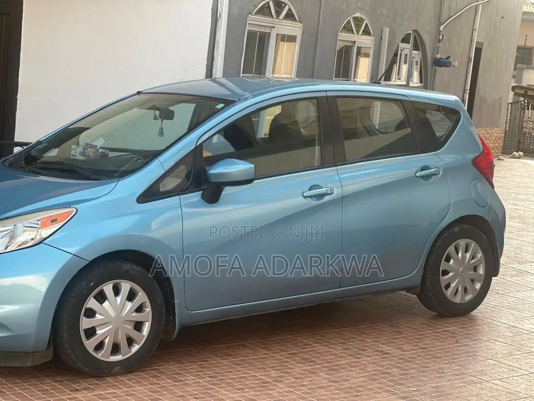 Nissan Versa 1.6 SL 2016 Blue