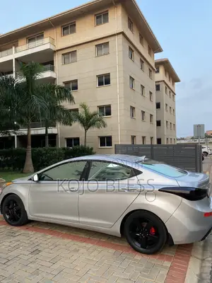 Hyundai Elantra 2013 Silver