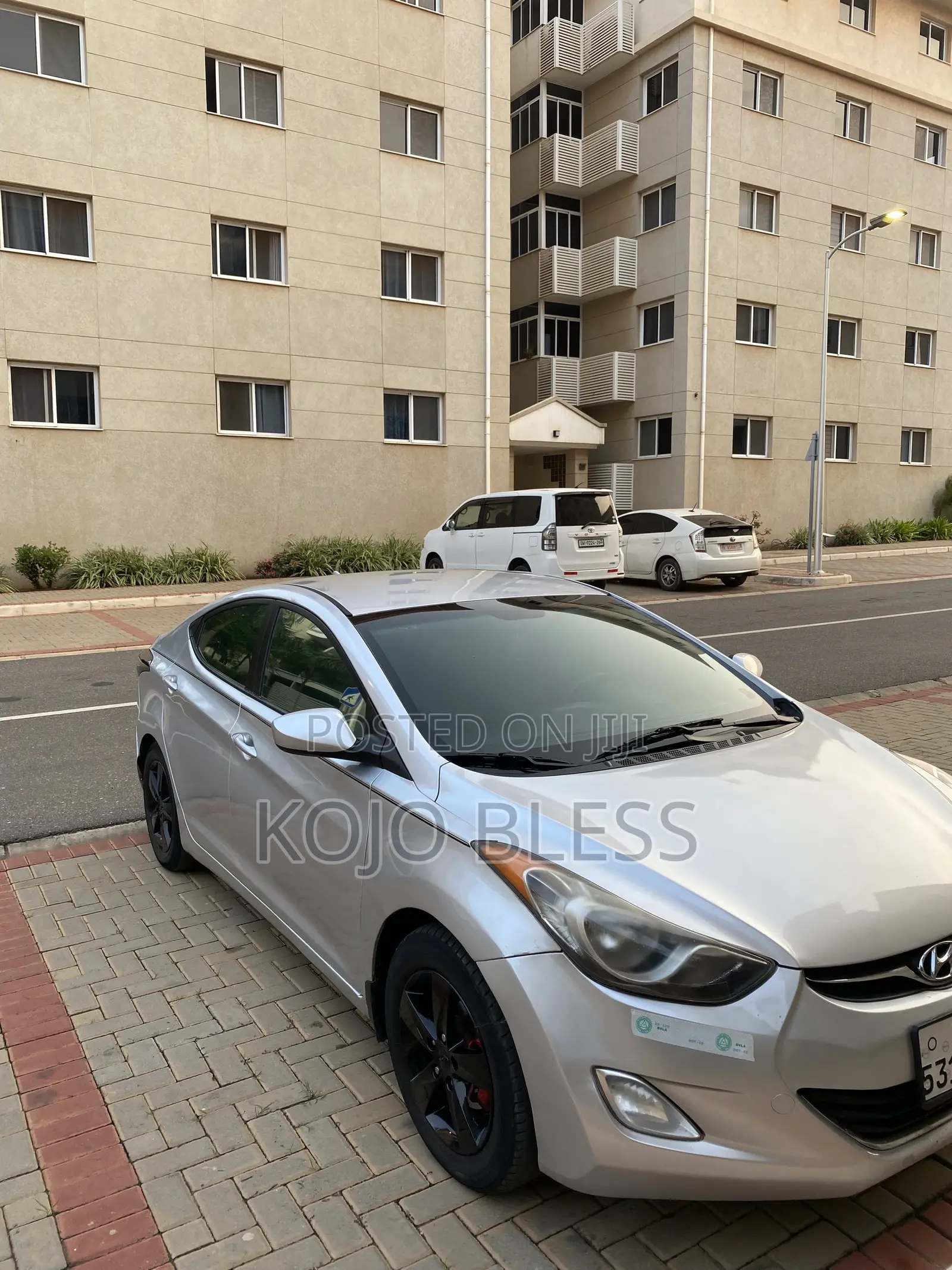 Hyundai Elantra 2013 Silver