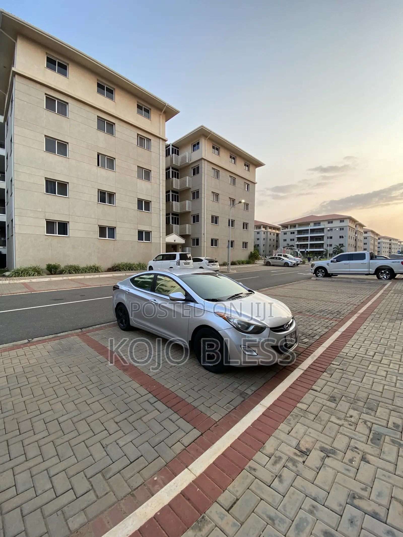 Hyundai Elantra 2013 Silver