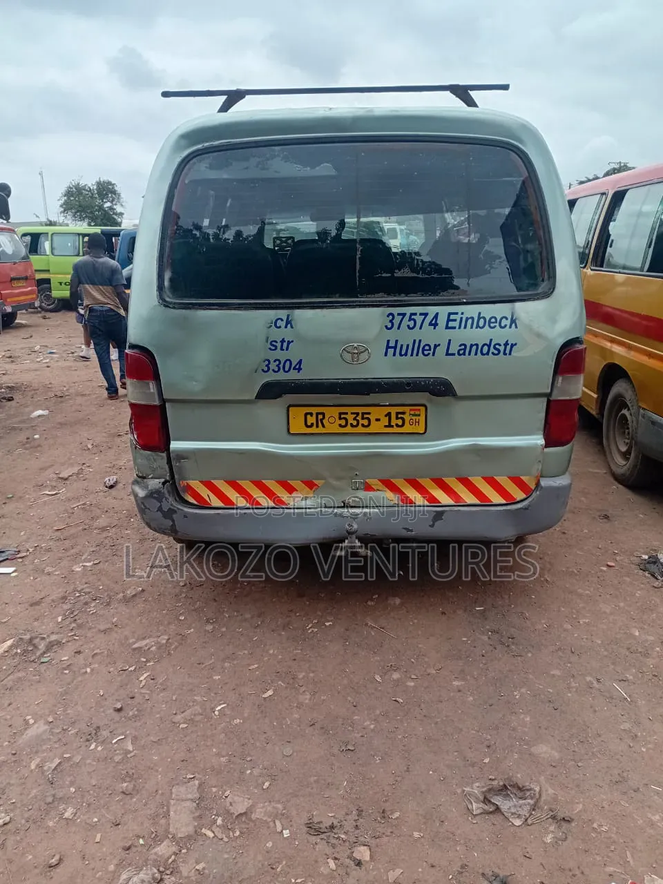 Toyota HiAce 2015