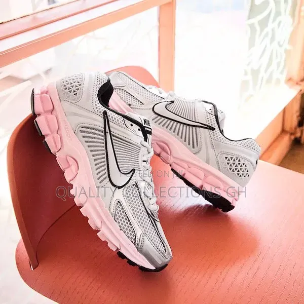 Authentic Nike Zoom Vomero in Colours