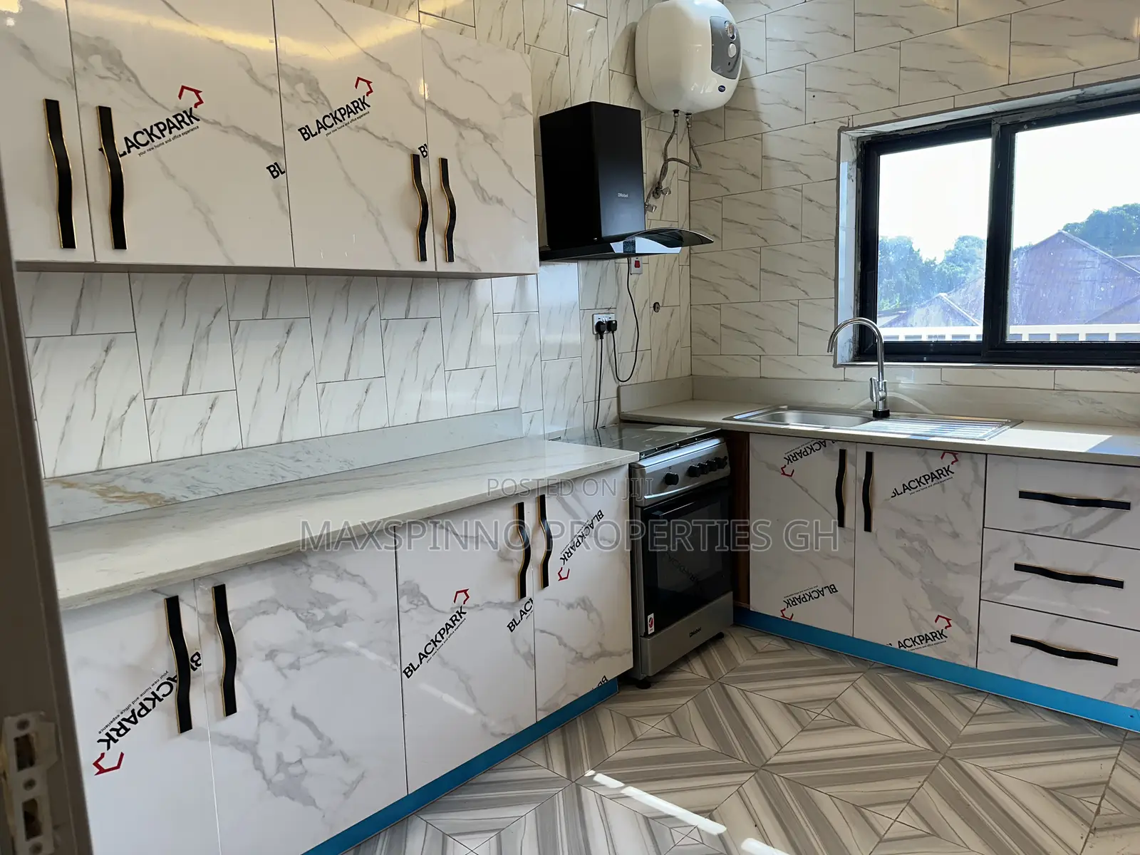 2bdrm Apartment in Maxspinno Properties, American House for rent
