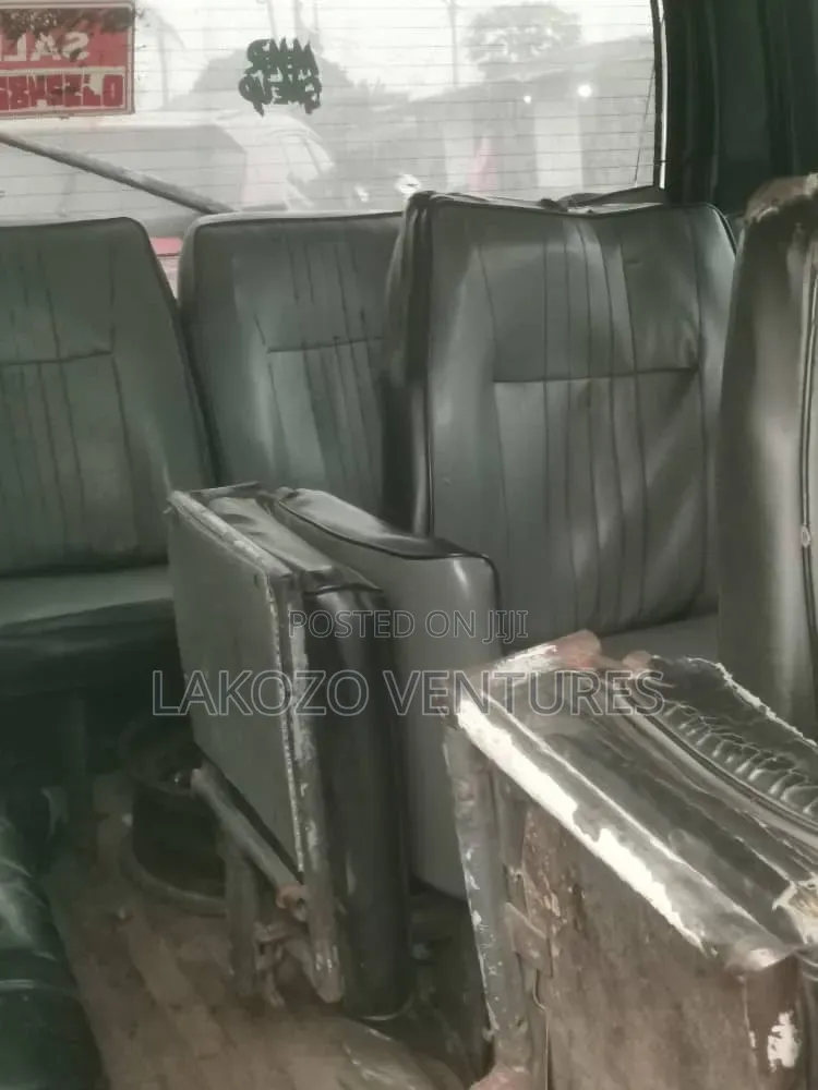 Toyota HiAce 2021 Green