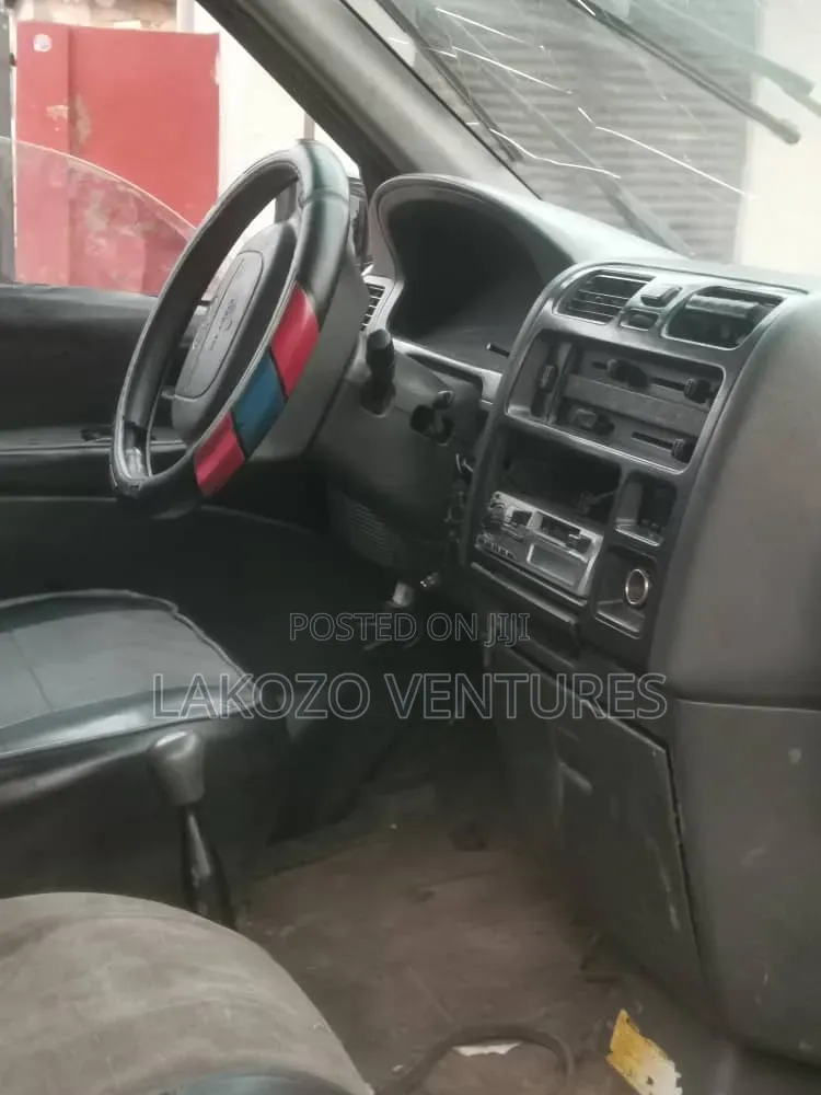 Toyota HiAce 2021 Green