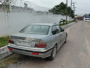 BMW 3 Series 1992 Silver
