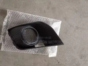 Outlander 2017 Fog Lamp Cover