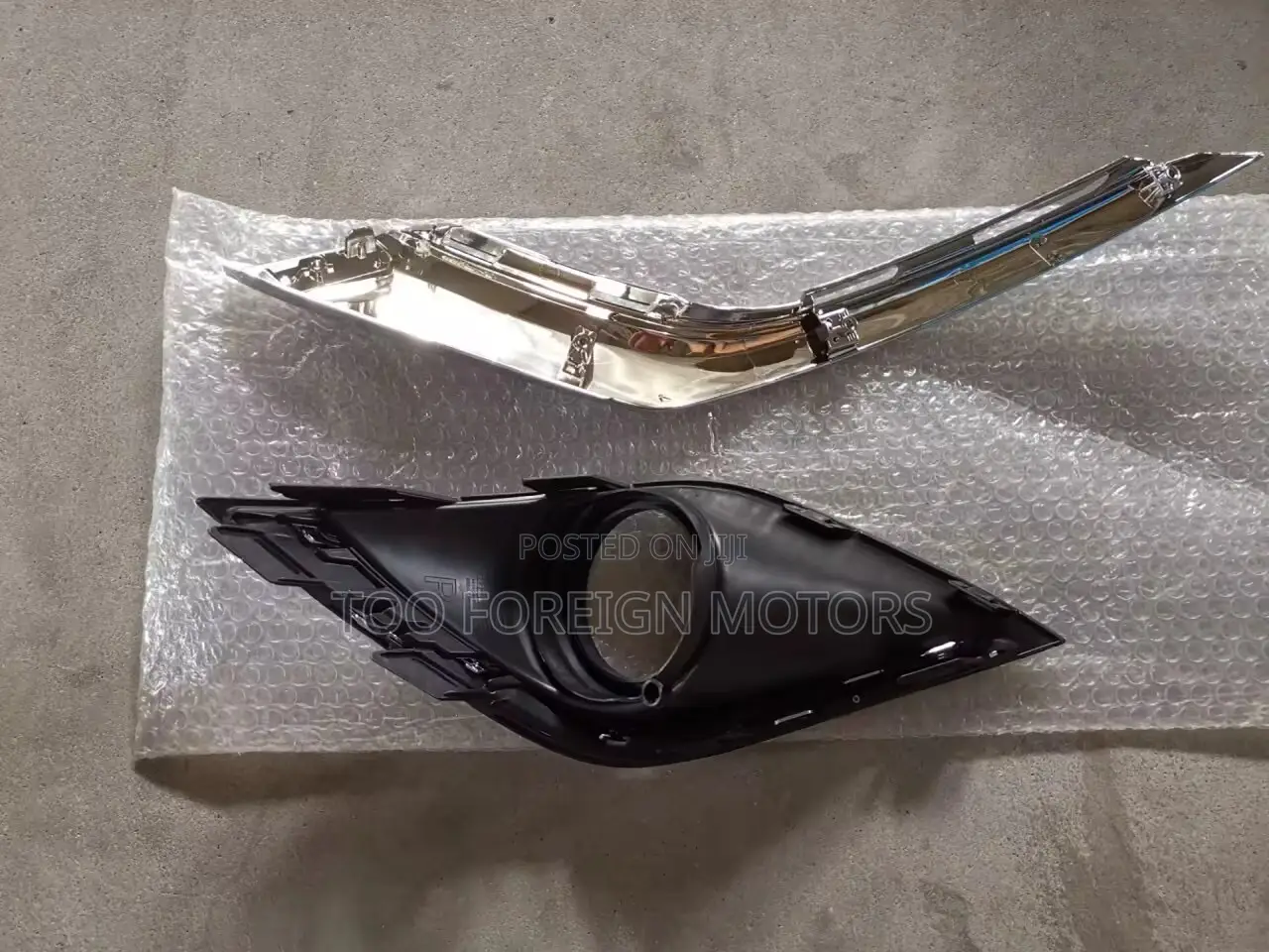Outlander 2017 Fog Lamp Cover With Chrome