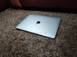 Laptop Apple MacBook Pro 2019 8GB Intel Core i5 SSD 256GB