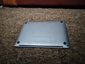 Laptop Apple MacBook Pro 2019 8GB Intel Core i5 SSD 256GB