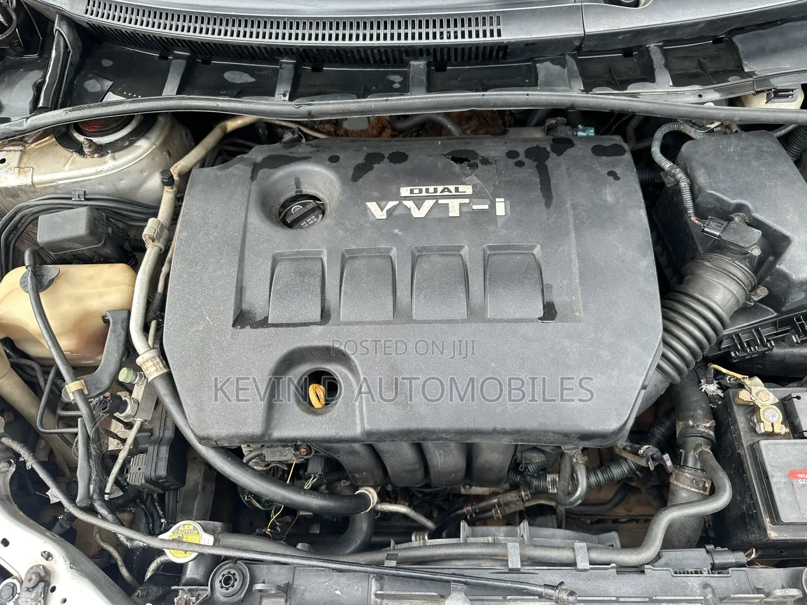 Toyota Corolla LE 4dr Sedan (1.8L 4cyl 4A) 2010 Silver