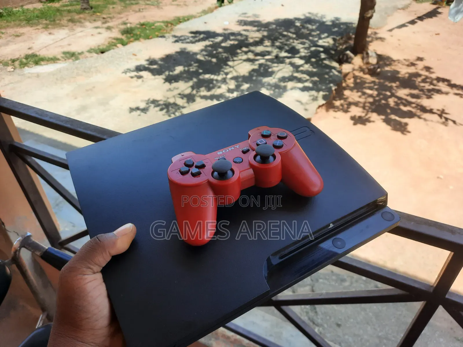Ps3 Slim + 2 Controllers + 7 Games