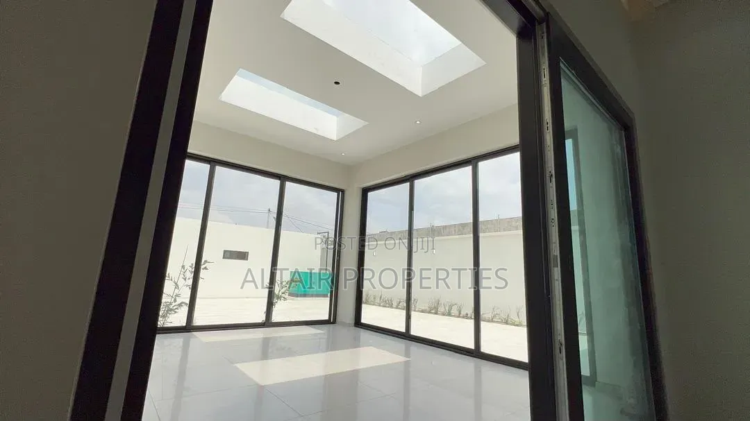 4bdrm House in East Legon, Accra Metropolitan for sale