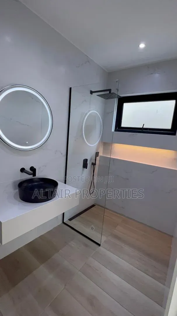 4bdrm House in East Legon, Accra Metropolitan for sale