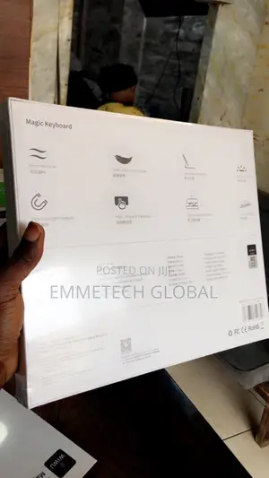 Magic Keyboard for iPad 13 Pro (M4/M5)