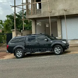Nissan Navara 2008 Black