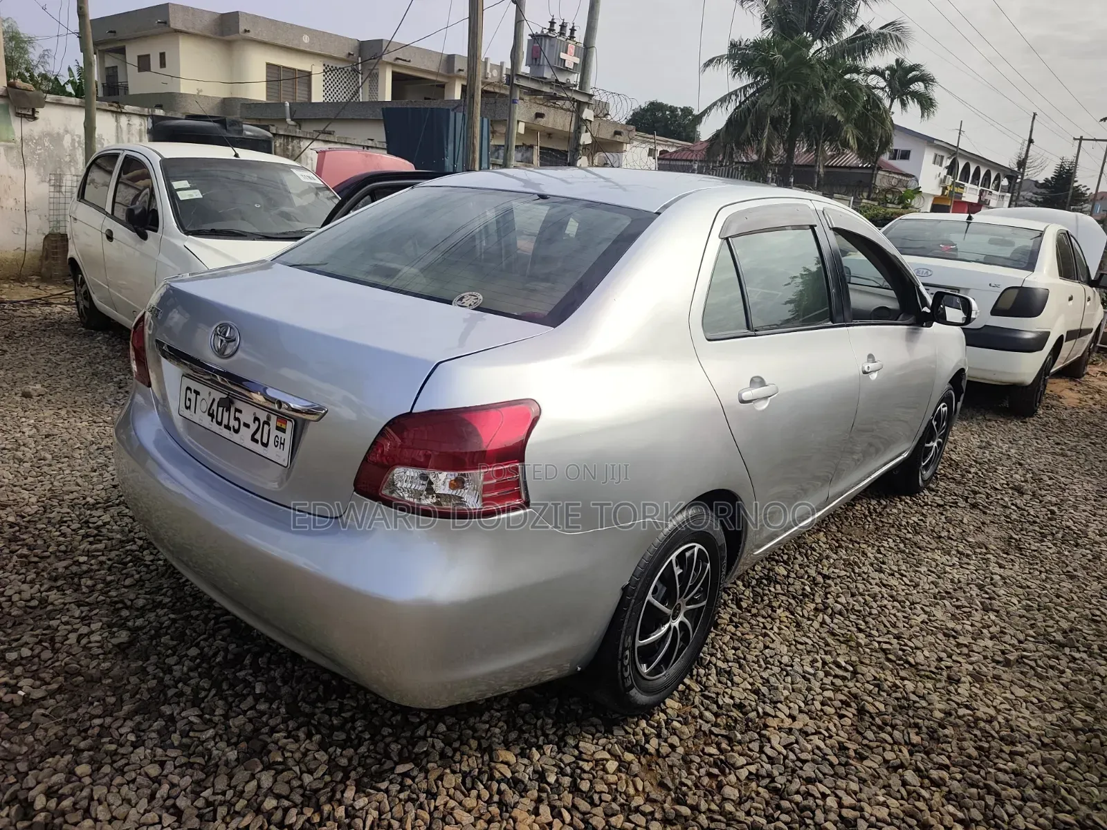Toyota Belta 2010 Silver