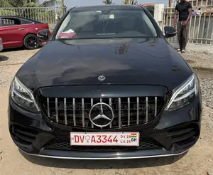 Mercedes-Benz C300 2020 Black