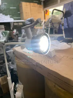 Operating Auxiliary Lamp ( Non-Dimmable)