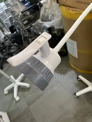 Operating Auxiliary Lamp ( Non-Dimmable)