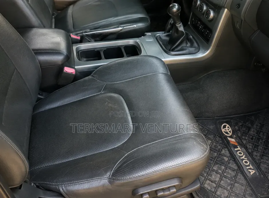 Nissan Navara 2008 Black