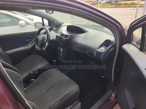 Toyota Vitz 2010 Burgundy
