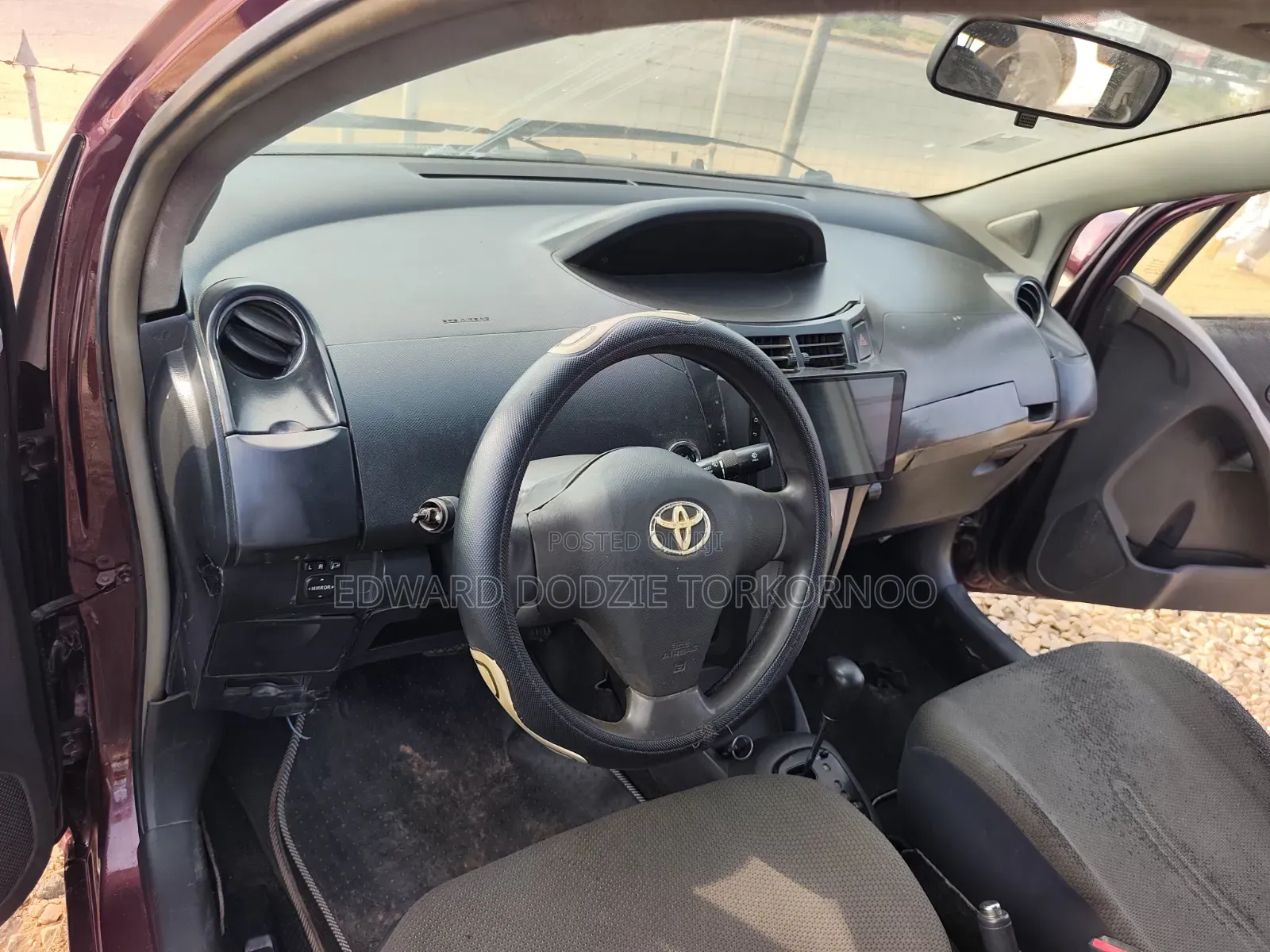 Toyota Vitz 2010 Burgundy